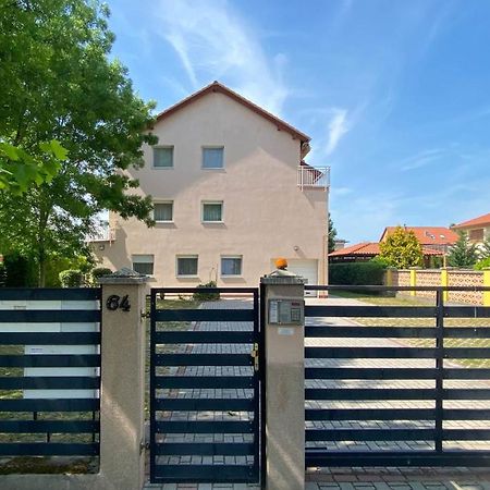 Aranypart Apartman Appartement Siófok Buitenkant foto