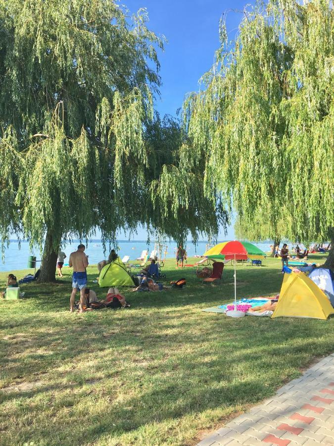 Aranypart Apartman Appartement Siófok Buitenkant foto
